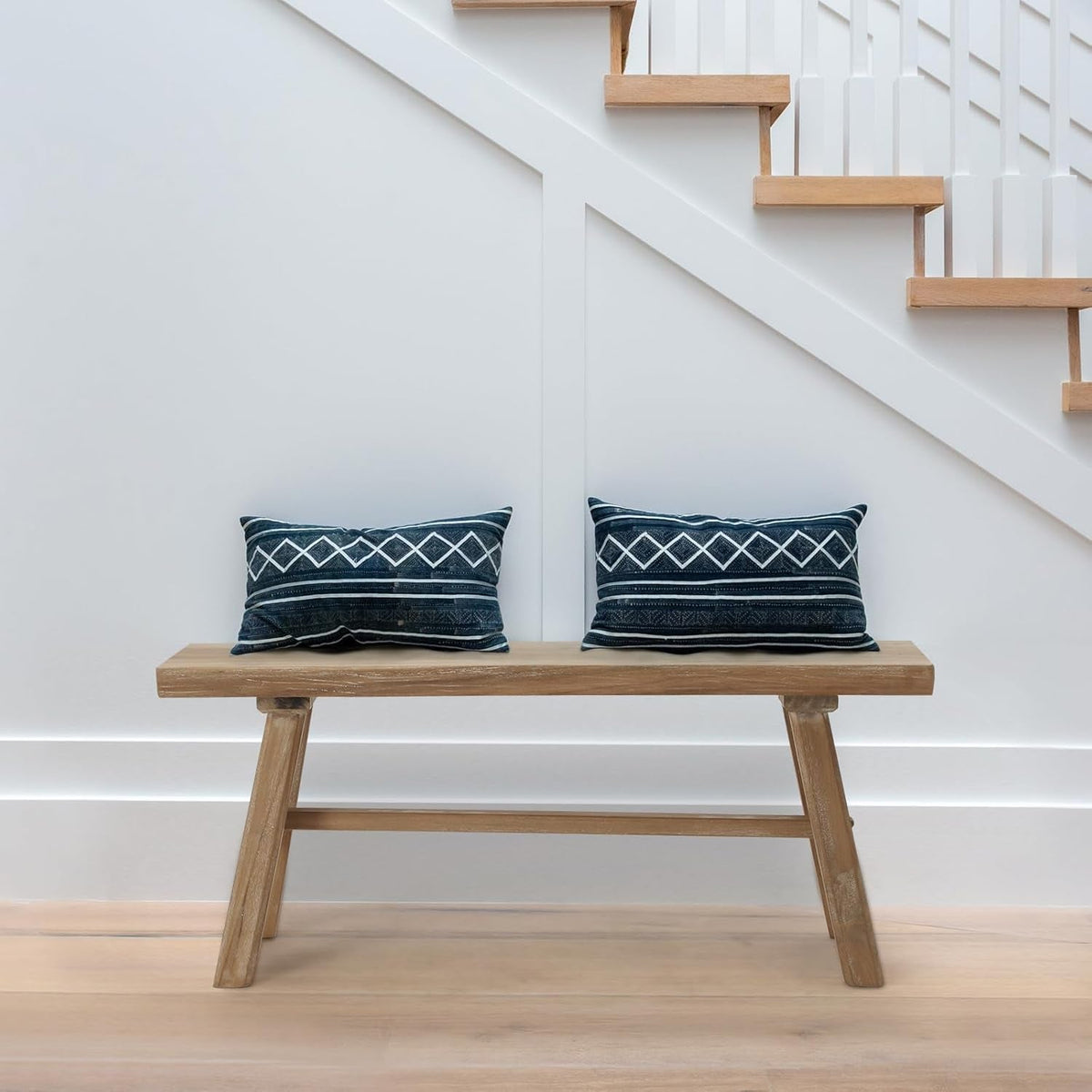 39" Farmhouse Wood Bench, Rustic Solid Wood Dining Room & Entryway Bench Seat for Indoors, Easy Assembly, Natural