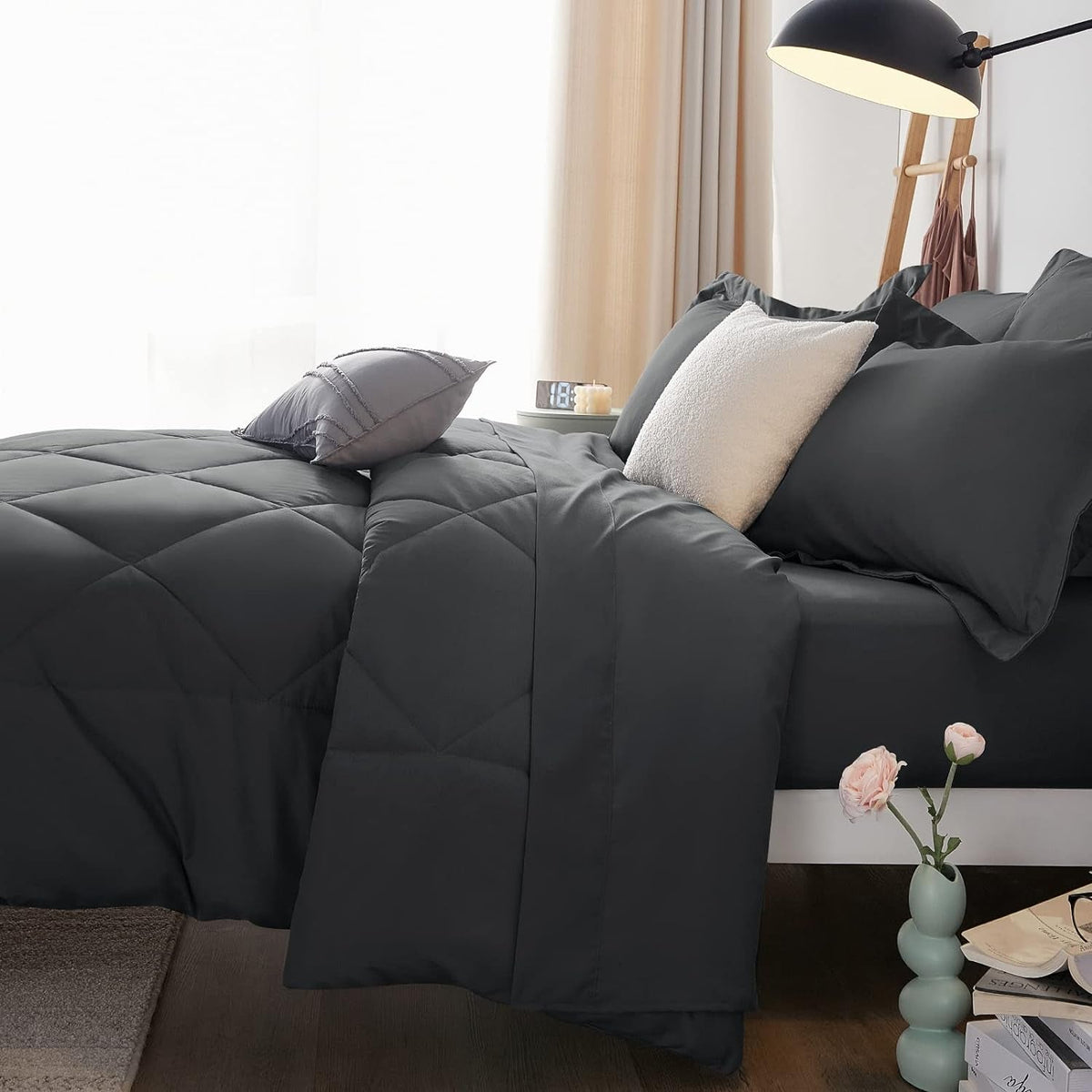 Queen Comforter Set Dark Grey - Bed in a Bag Queen Size 7 Pieces, Luxury Soft Bed Set for All Seasons, Bedding Set with down Alternative Comforter, Sheets, Pillowcases & Shams